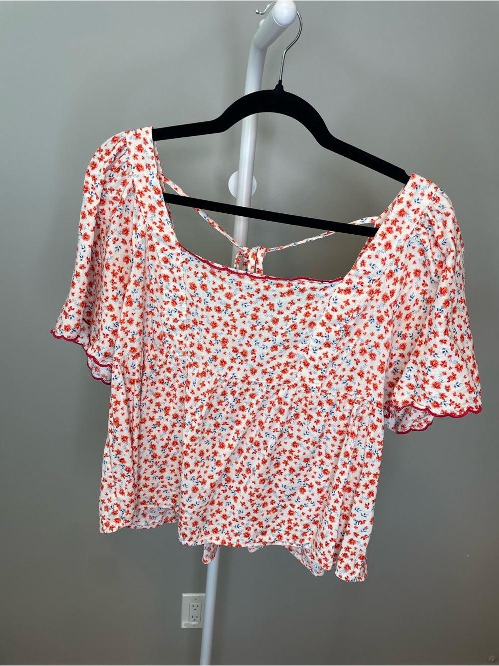 Old Navy Floral Print Babydoll Style Blouse - Medium